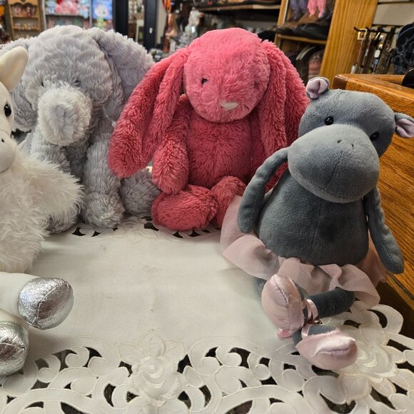 Lot of 4 Jellycats Nice shape clean and fur looks good Jellycat - Picture 3 of 3